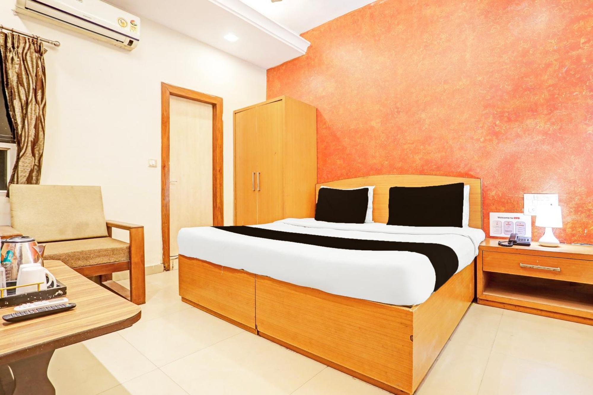 Super Hotel O Jaistambh Chowk Formerly Guru Kirpa Райпур Екстер'єр фото